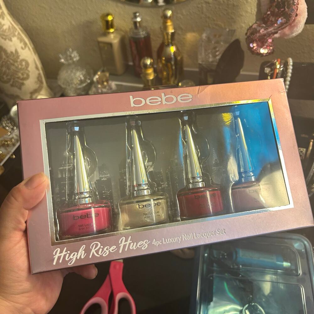 Bebe High Rise Hues Luxury Nail Lacquer Set 4 Pc Pink Gold Glitter Gift New
